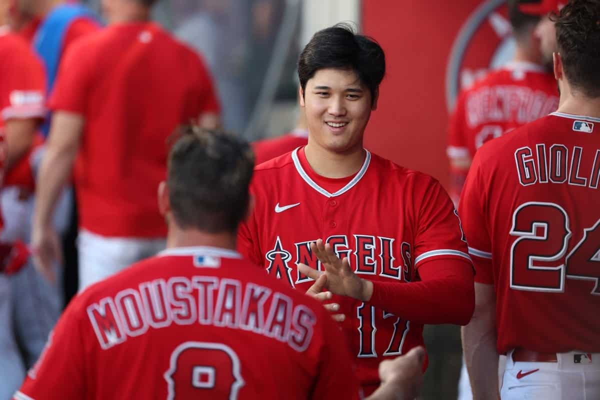 Shohei Ohtani fever is really heating up in Angel Stadium - Los