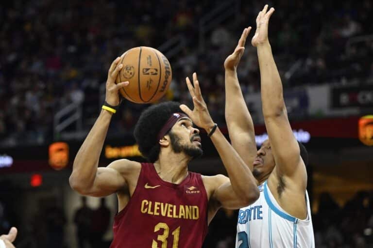 How to Watch Cavaliers at Hornets: Stream NBA Live, TV Channel